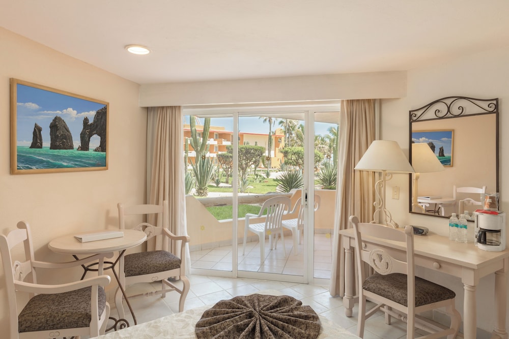 Standard Room, Partial Ocean View photo 1