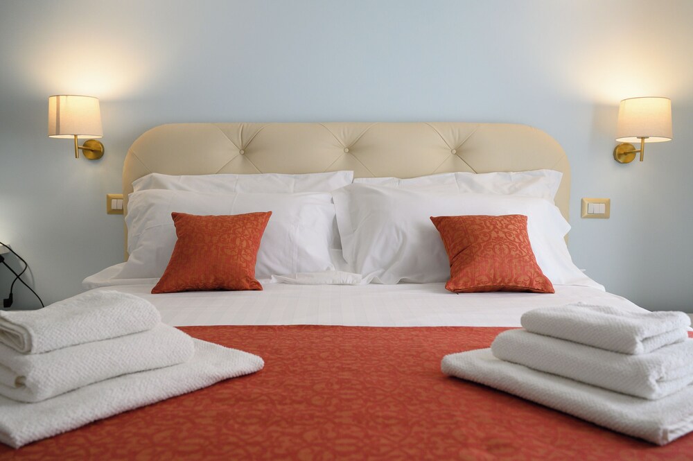 Deluxe Double Room, City View