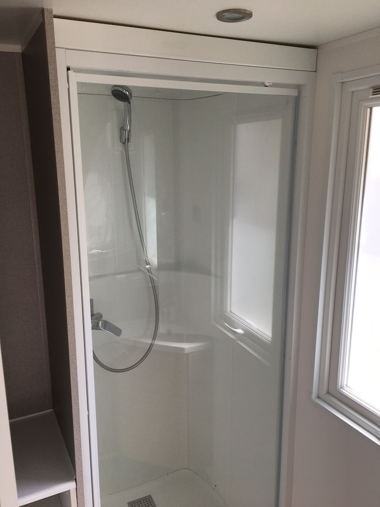 Comfort Mobile Home, 2 Bedrooms photo 2