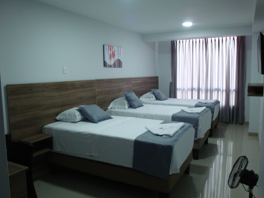 Economy Triple Room photo 1