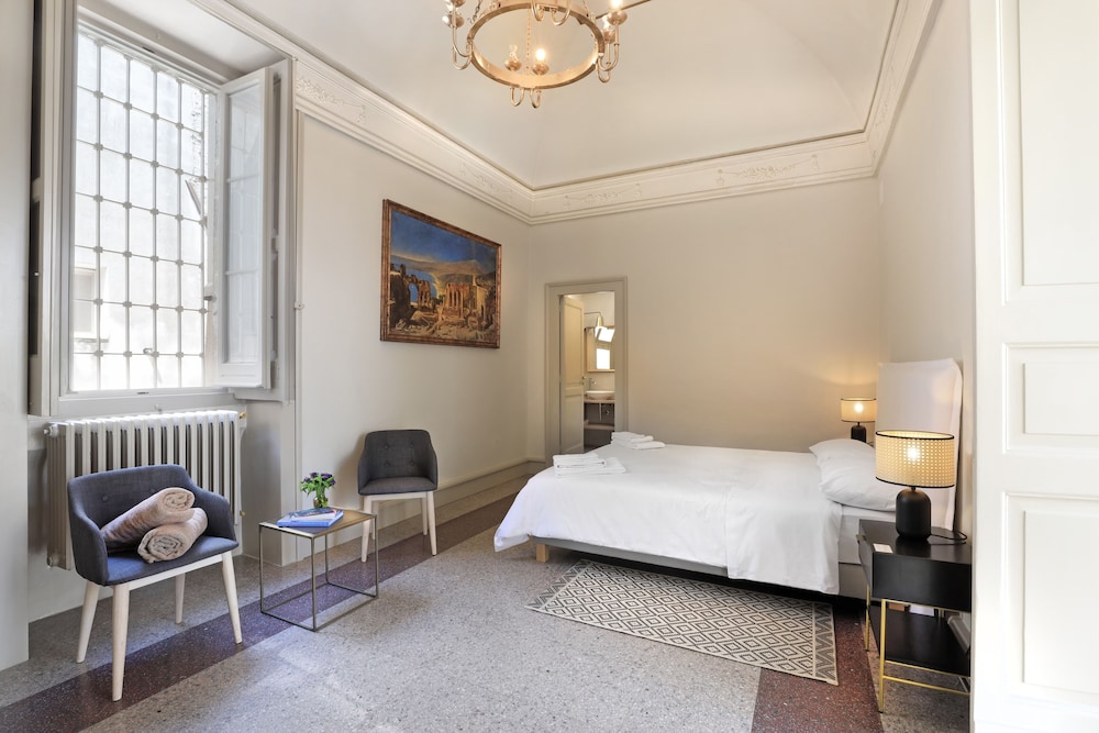 Classic Double Room - Photo 7