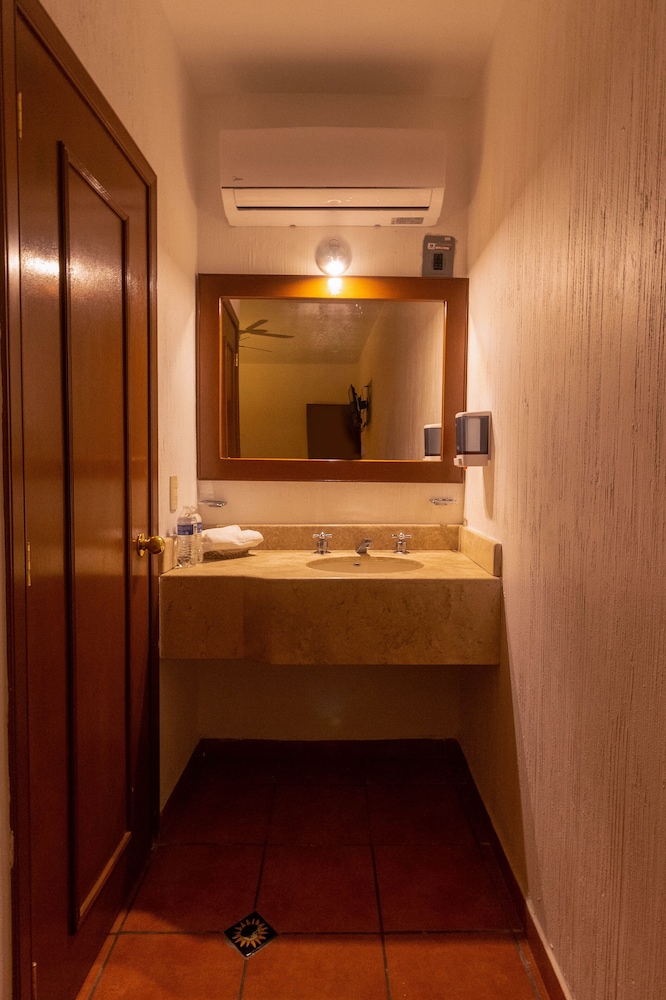 Double Room - Photo 3
