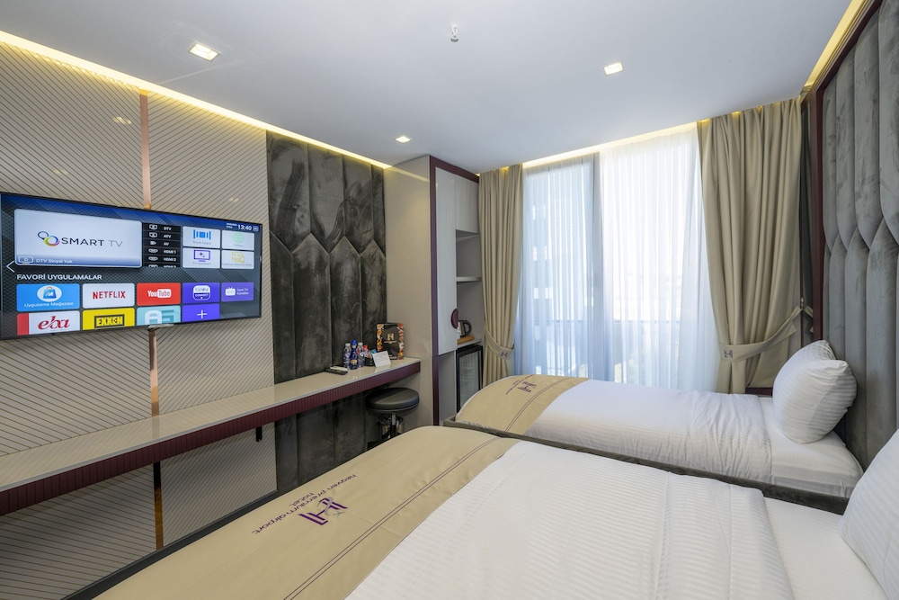 Deluxe Double or Twin Room - Photo 22