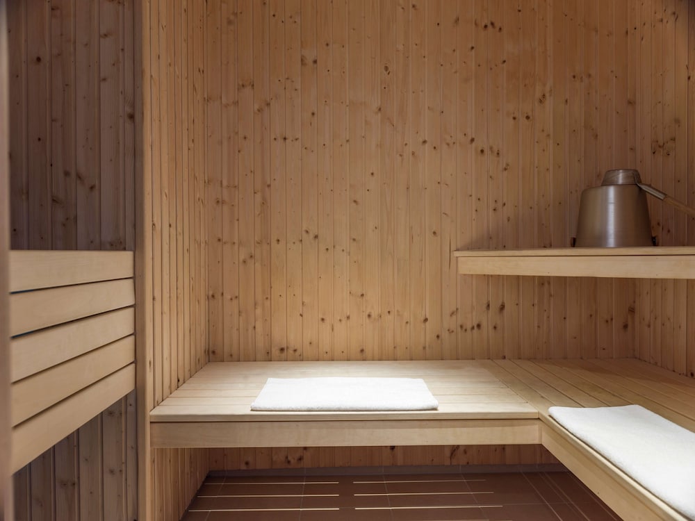 Suite, 1 Bedroom, Sauna - Photo 14