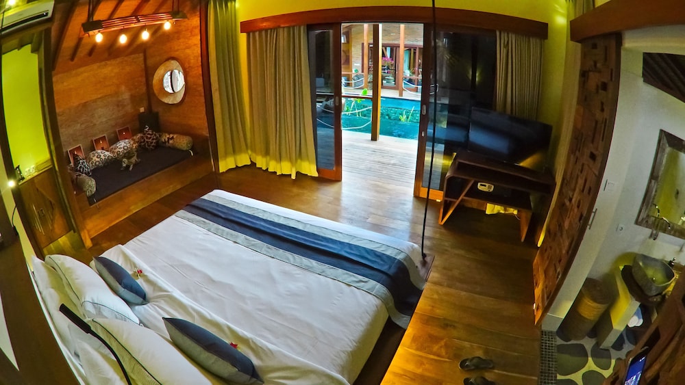 One Bedroom Executive Family Suite