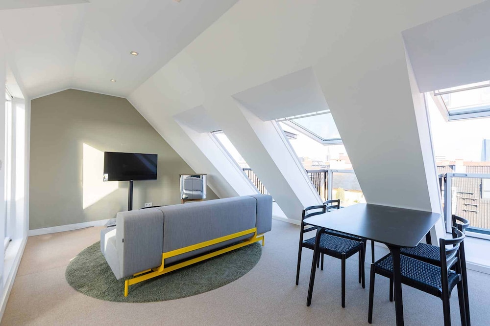Deluxe Duplex