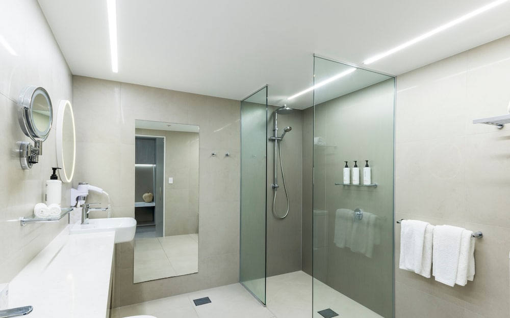 Executive King Room - Photo 2