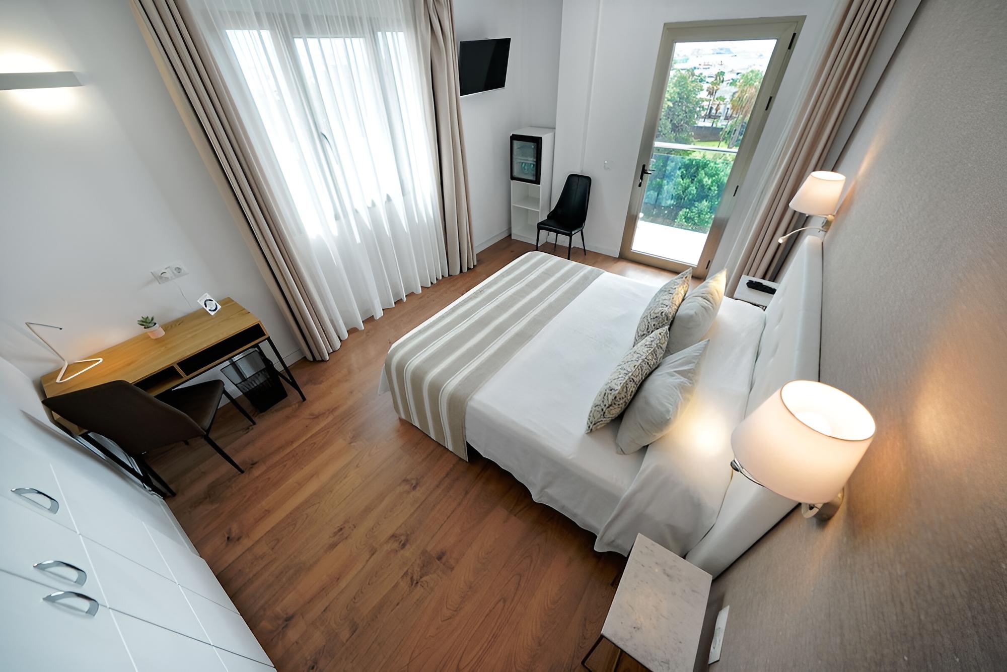 Premium Room, Terrace thumbnail 5