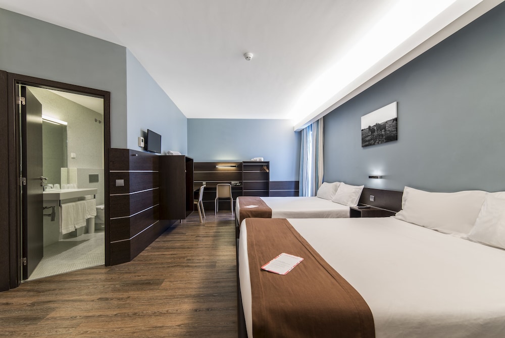 Superior Double Room, 2 Queen Beds