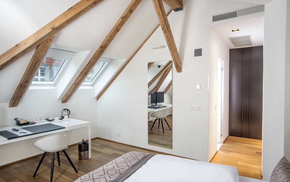 Roof Top Superior Double/Twin