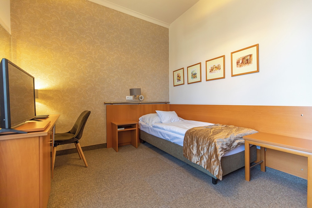Business Single Room