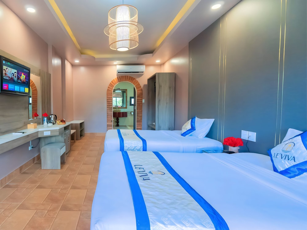 Deluxe Room, Garden View - Photo 10