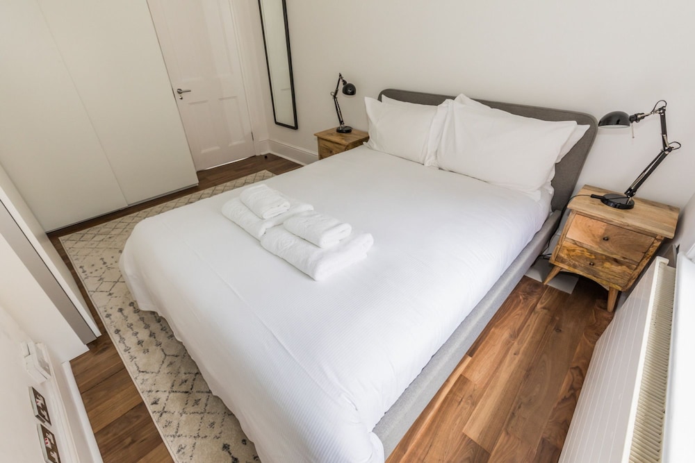 Apartment, 3 Bedrooms, 2 Bathrooms