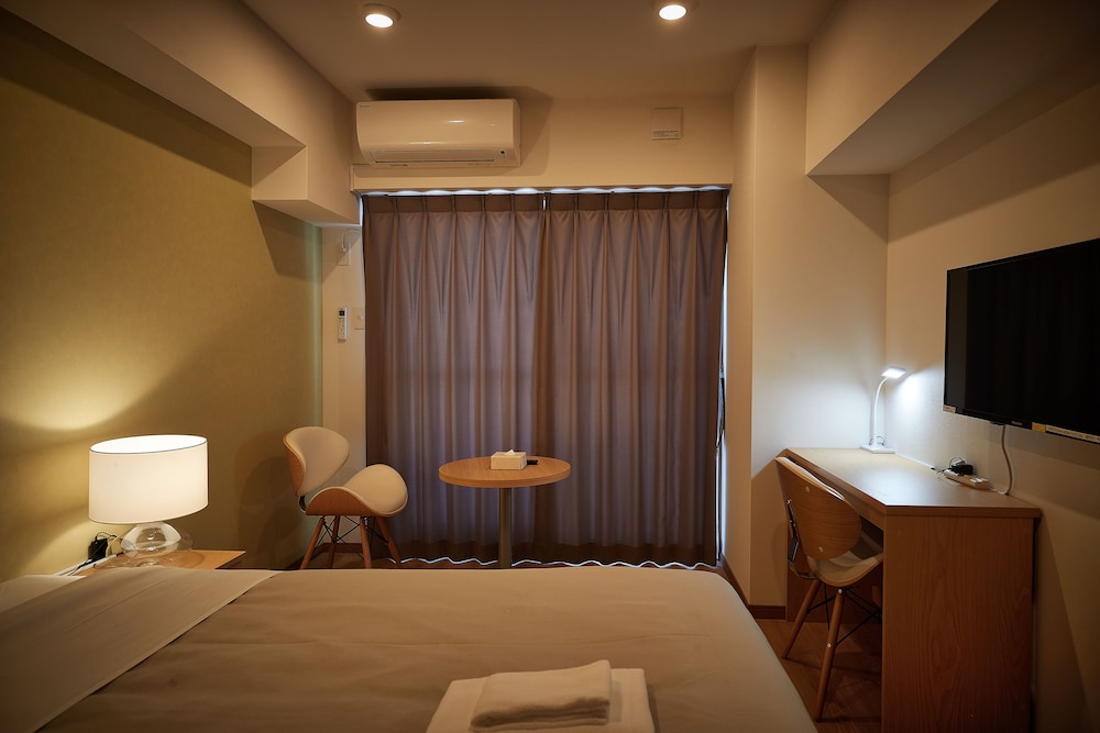 Single Room, Non Smoking photo 3