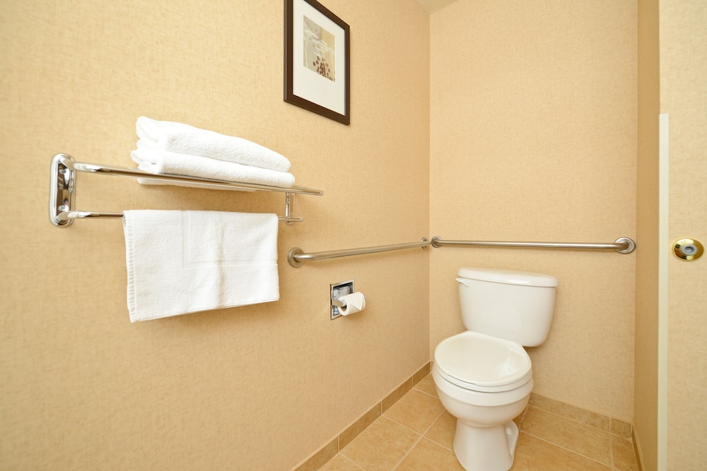 Standard Room, 2 Queen Beds (Traditional 2 Queen Beds) - Photo 5