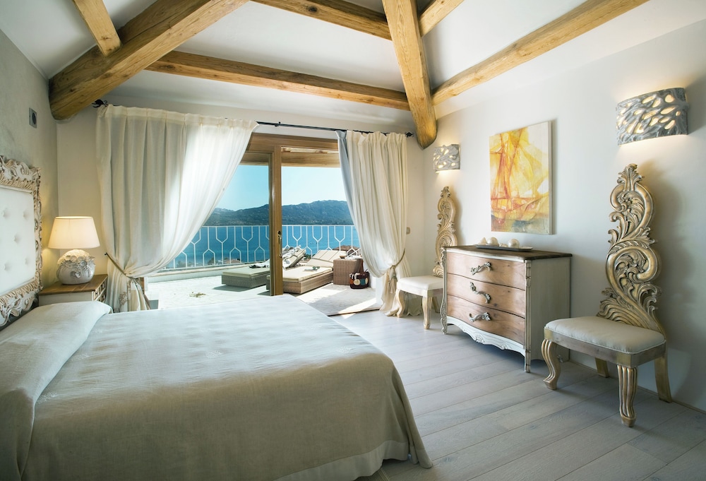 Grand Suite, 3 Bedrooms - Photo 4