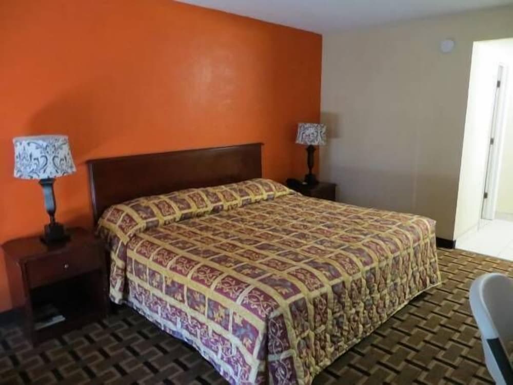 Standard Room, 1 King Bed