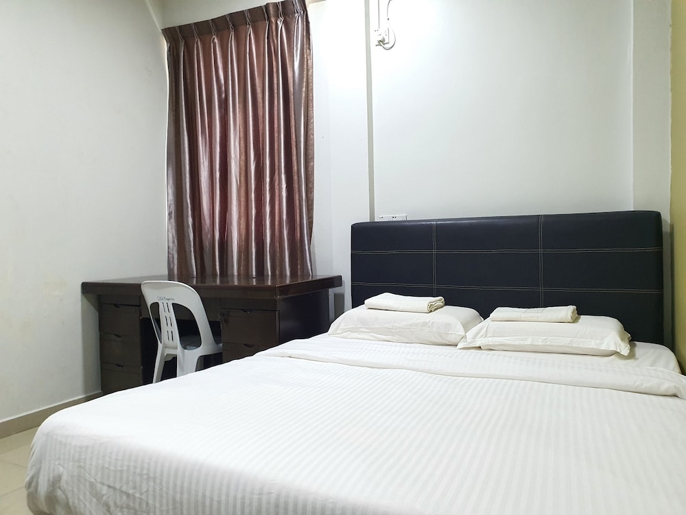Room, Private Bathroom
