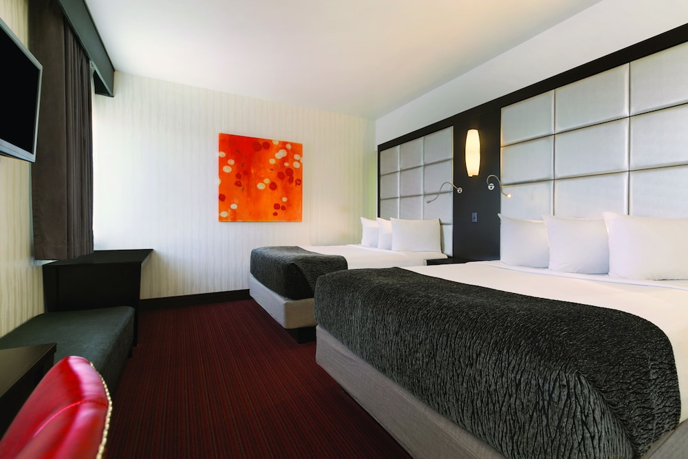 Classic Room, 2 Queen Beds, Non-Smoking (Cactus Tower) - Photo 1