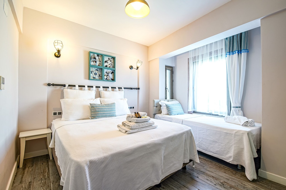 Deluxe Triple Room photo 1