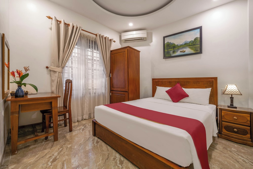 Superior Double Room, City View