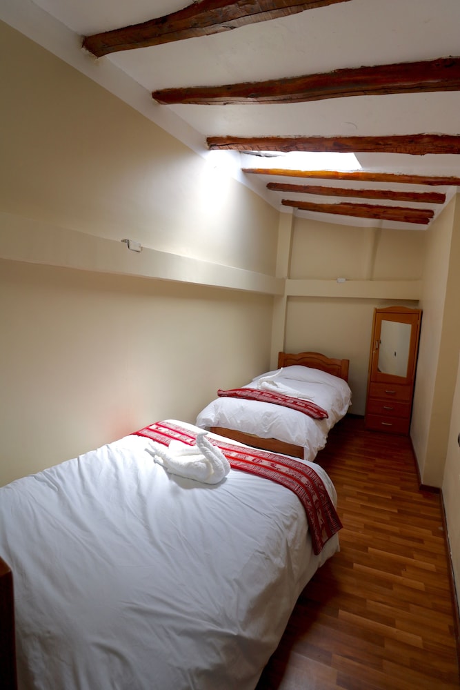 Family Room, Multiple Beds