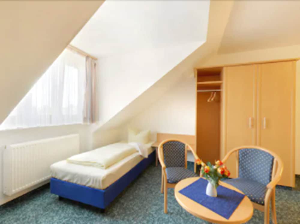 Quadruple Room - Photo 2