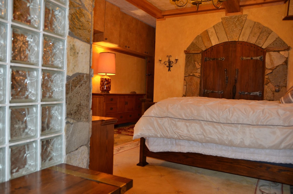 Tuscany Suite photo 1