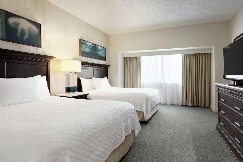Room, 2 Double Beds, Accessible (Mobility & Hearing, Roll-in Shower) - Photo 2