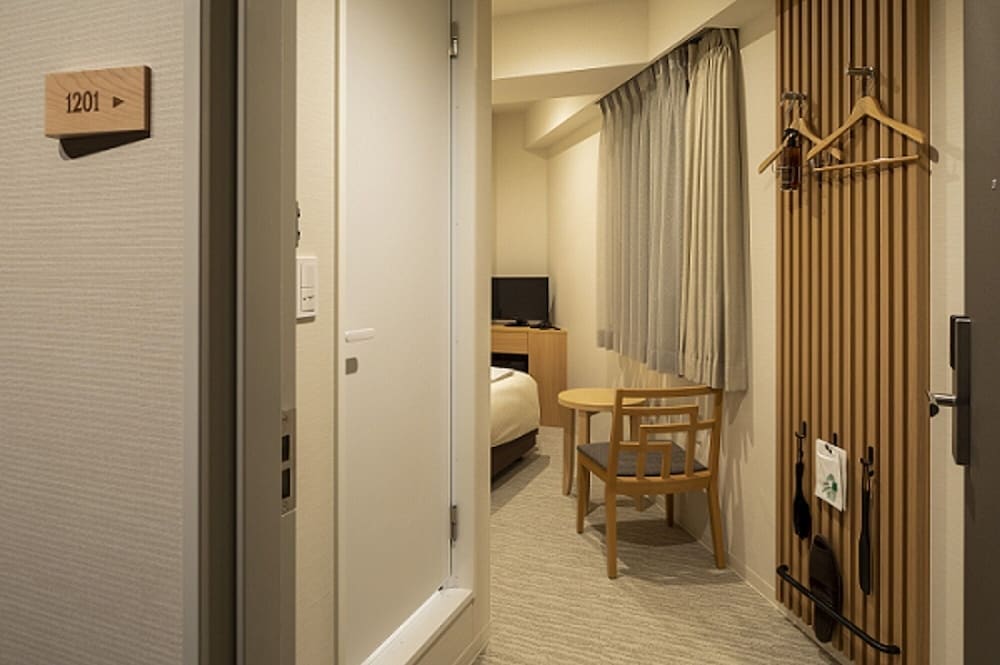 Single Room, Non Smoking photo 2