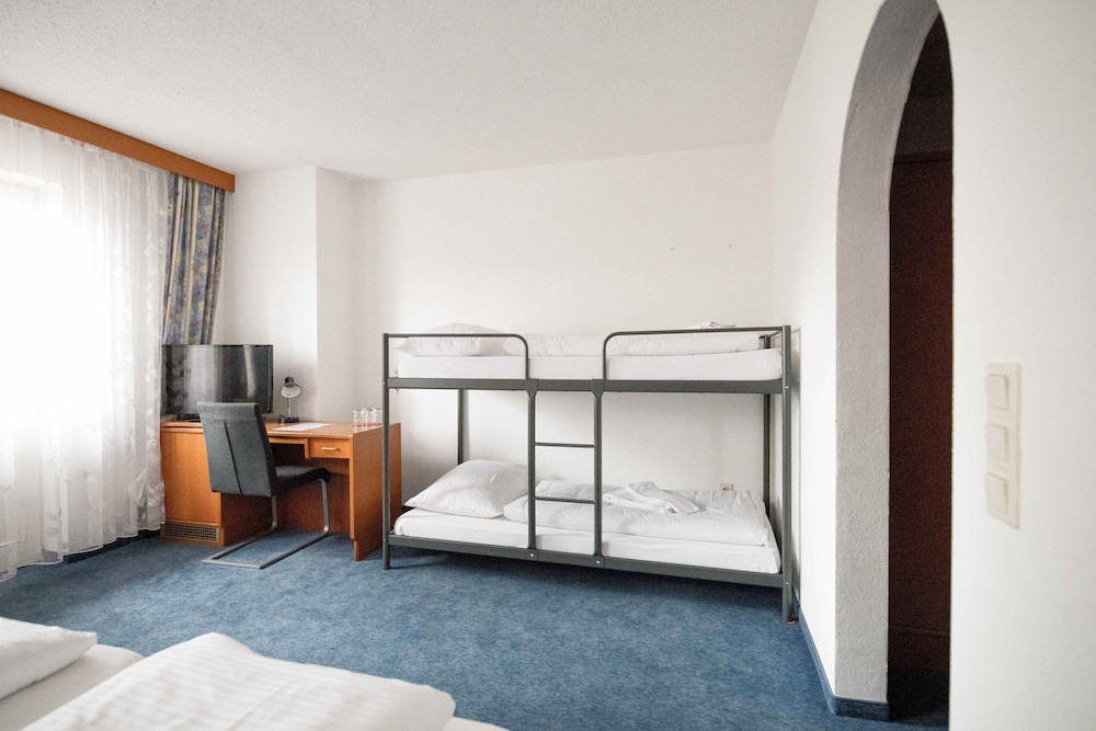 Basic Double Room