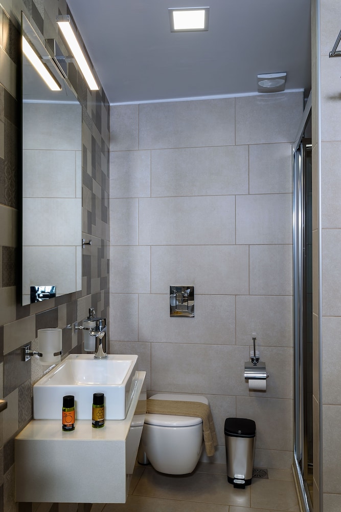 Exclusive Apartment, Private Pool - Photo 20
