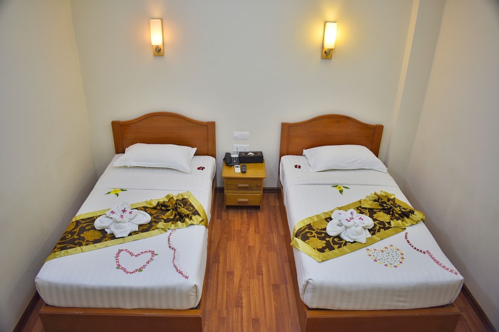 Standard Twin Room photo 3