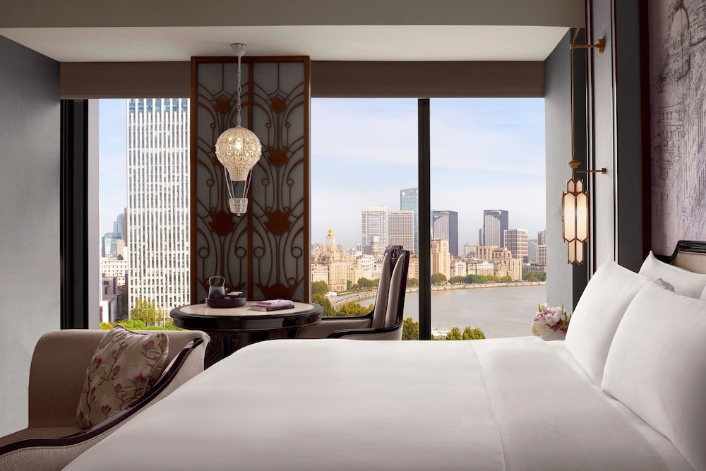 Shanghai Bund View Room - Photo 3