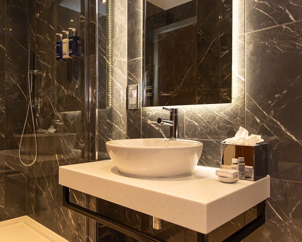 Signature Plus Room - Photo 7