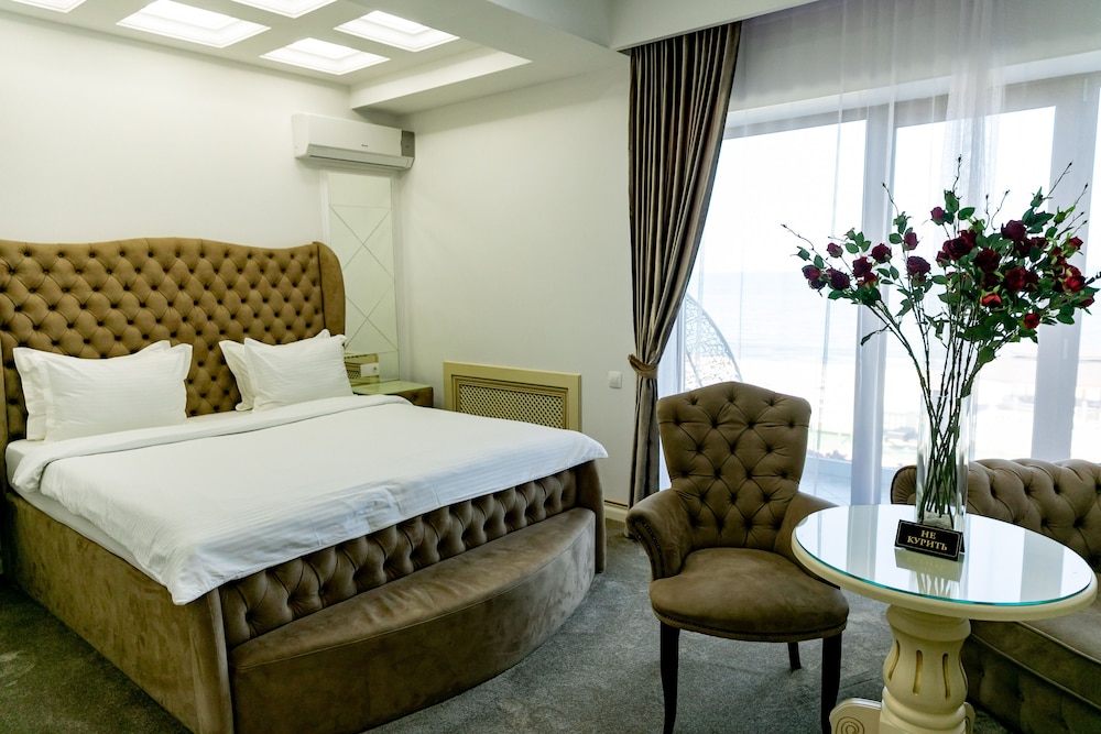 Superior Triple Room, Balcony, Sea View photo 2