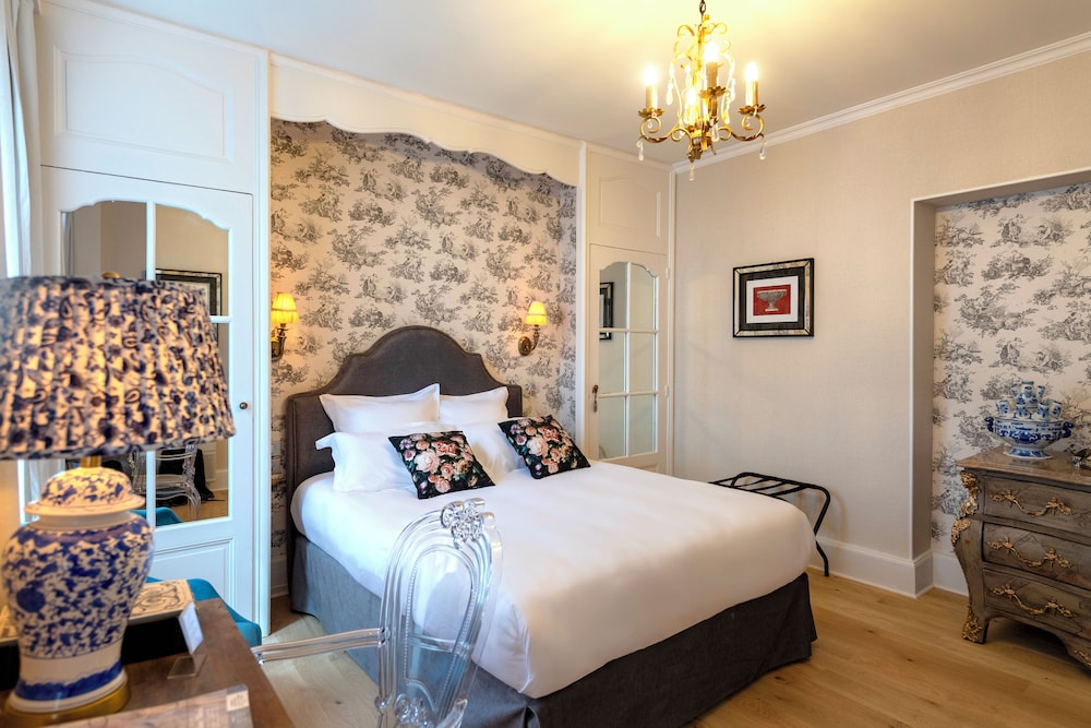 Standard Double Room - Photo 3