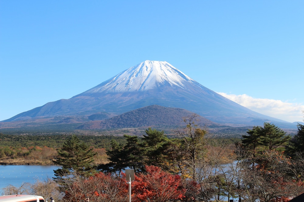 Japanese Style Room A 16sqm (Private Bathroom, Mount Fuji and Lake Shoji View), Non Smoking photo 3