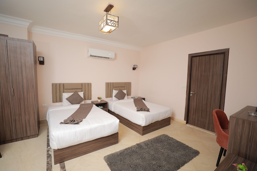 Deluxe Double Room, City View