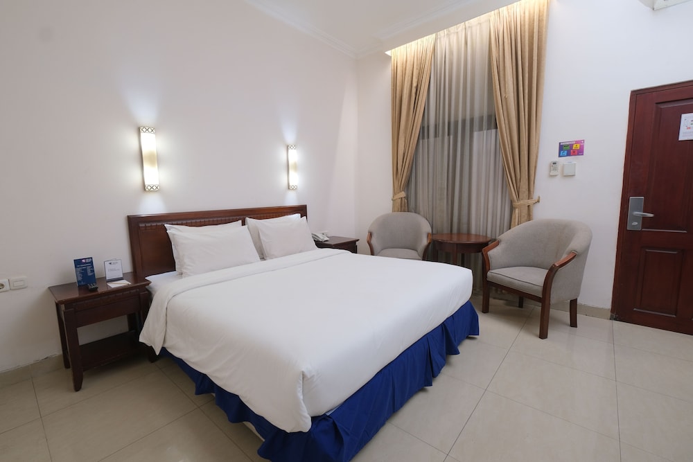 Superior Double Room, City View