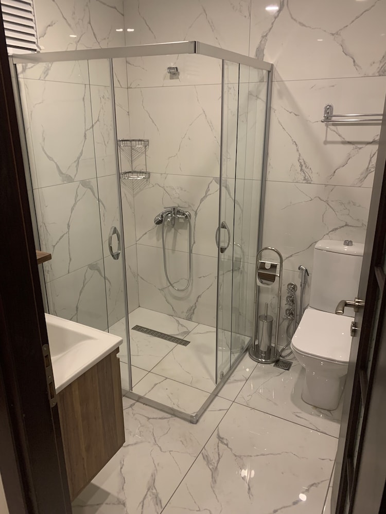Deluxe Suite - Photo 3