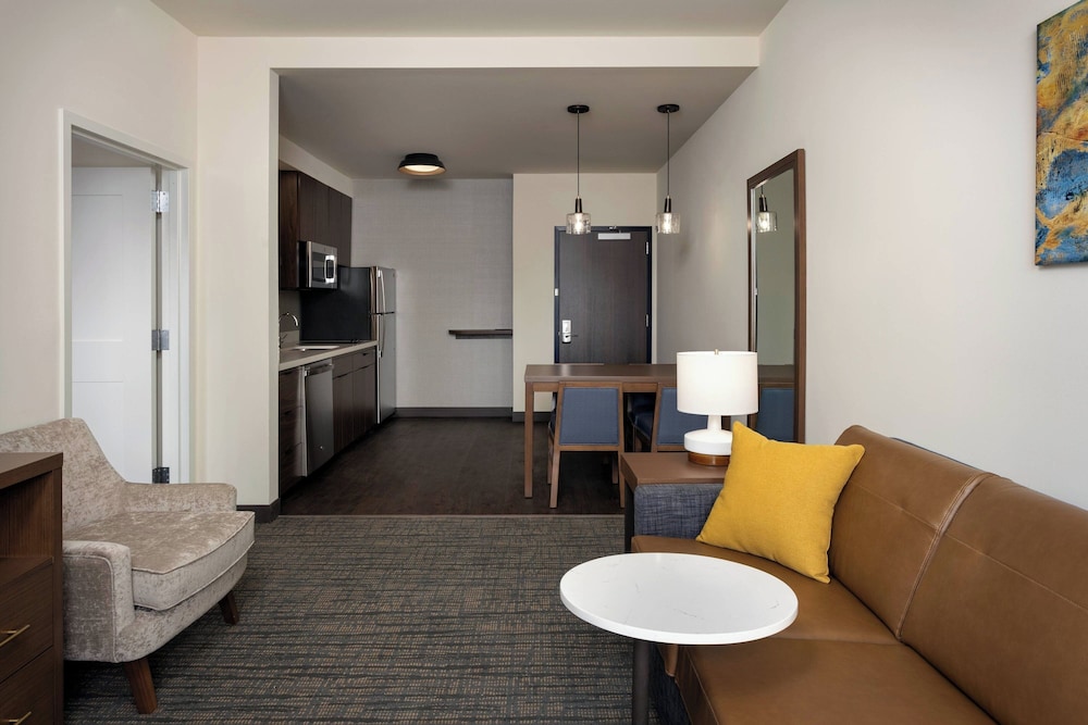 Suite, 1 Bedroom, Corner photo 2