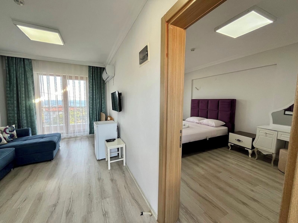 Deluxe Suite, Balcony, Sea View photo 3