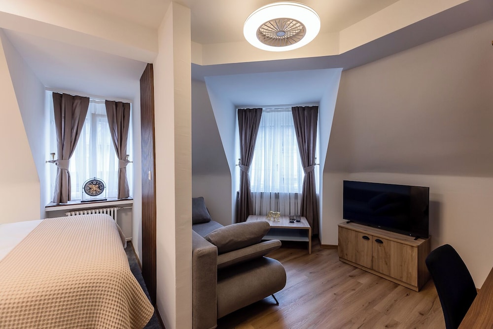 Deluxe Double Room, City View