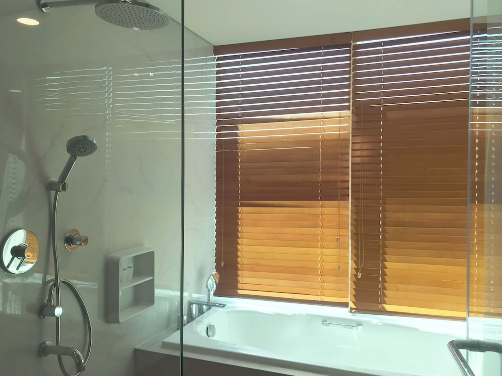 Royal Suite - Photo 2