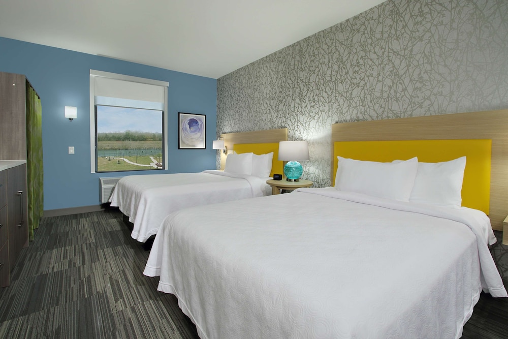 Studio, 2 Queen Beds, Accessible (Roll-In Shower) - Photo 8