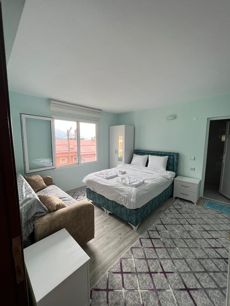 Classic Double or Twin Room photo 3