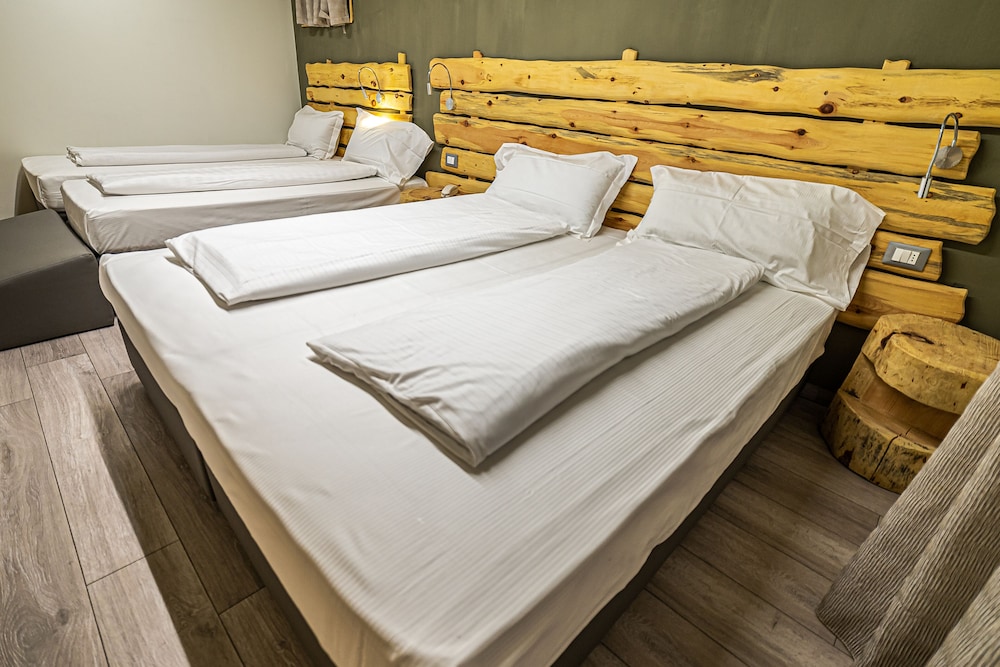 Comfort Quadruple Room