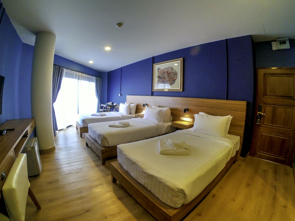 Classic Triple Room, 3 Twin Beds photo 2