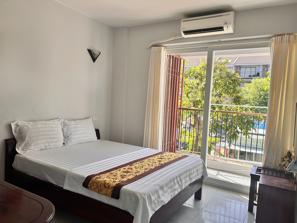 Standard Room, City View